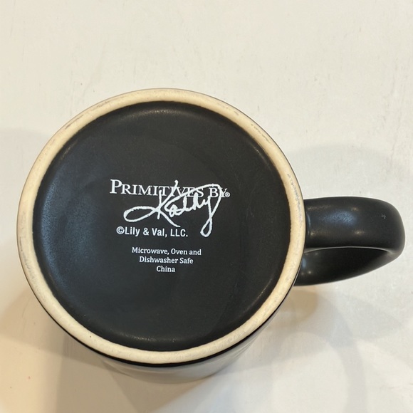 Black Mug “Focus on the Good” - Picture 5 of 6